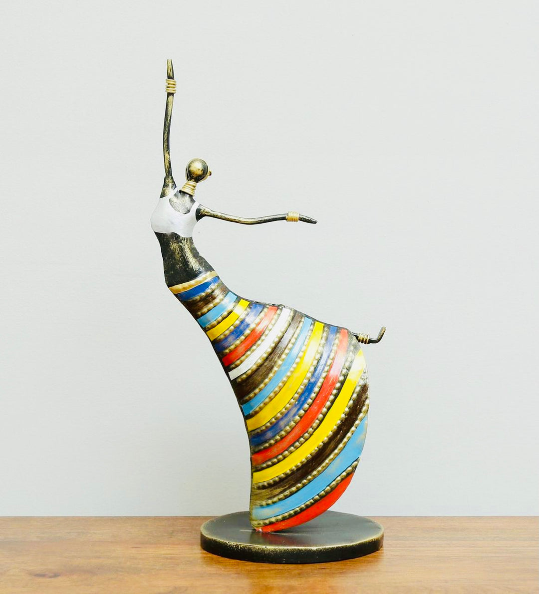 Maira Table Decor