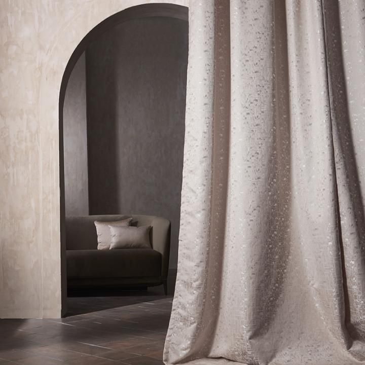 Mark Nova Main Curtain