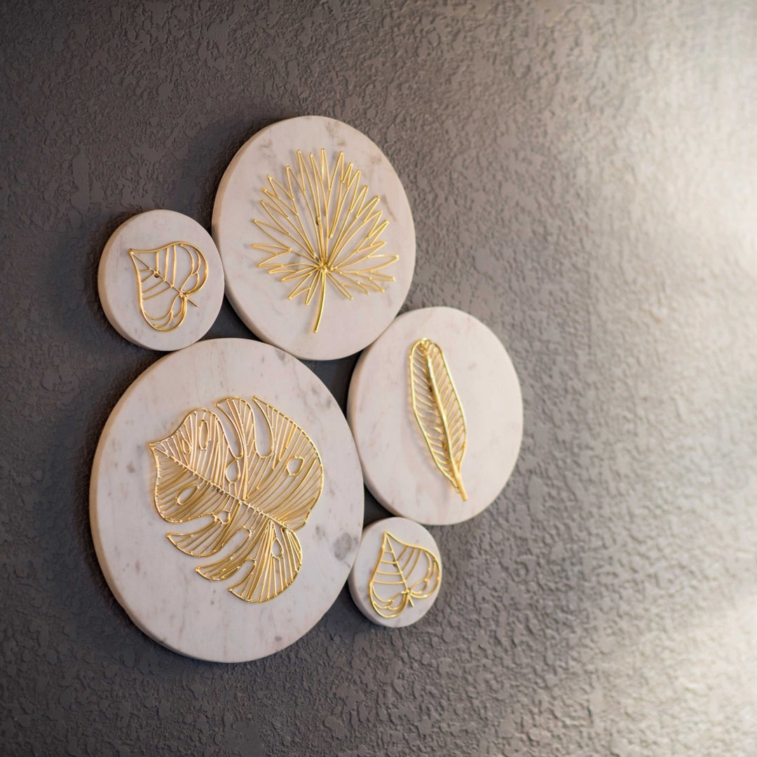 Aaron Wall Decor