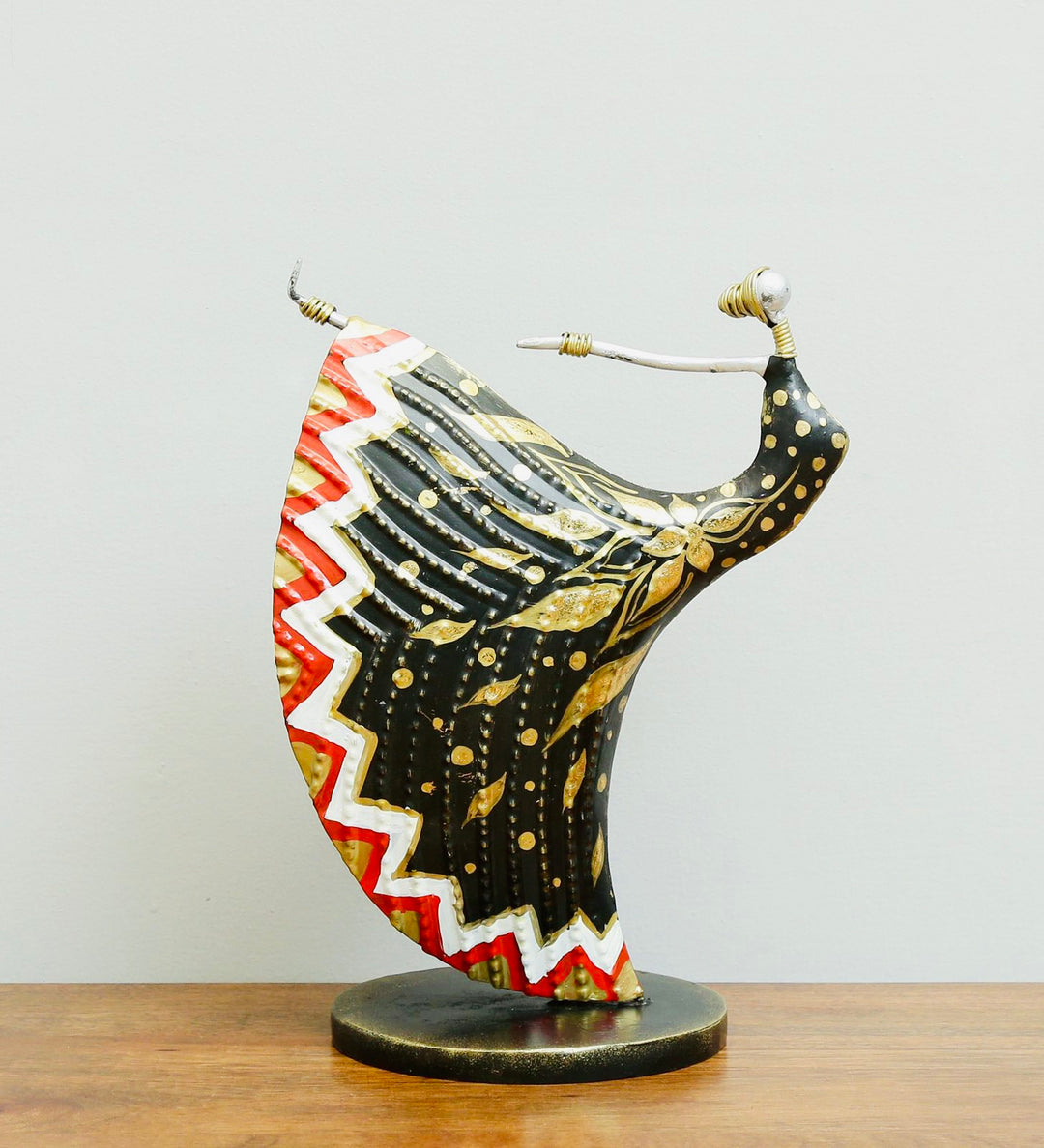 Evelyn Table Decor